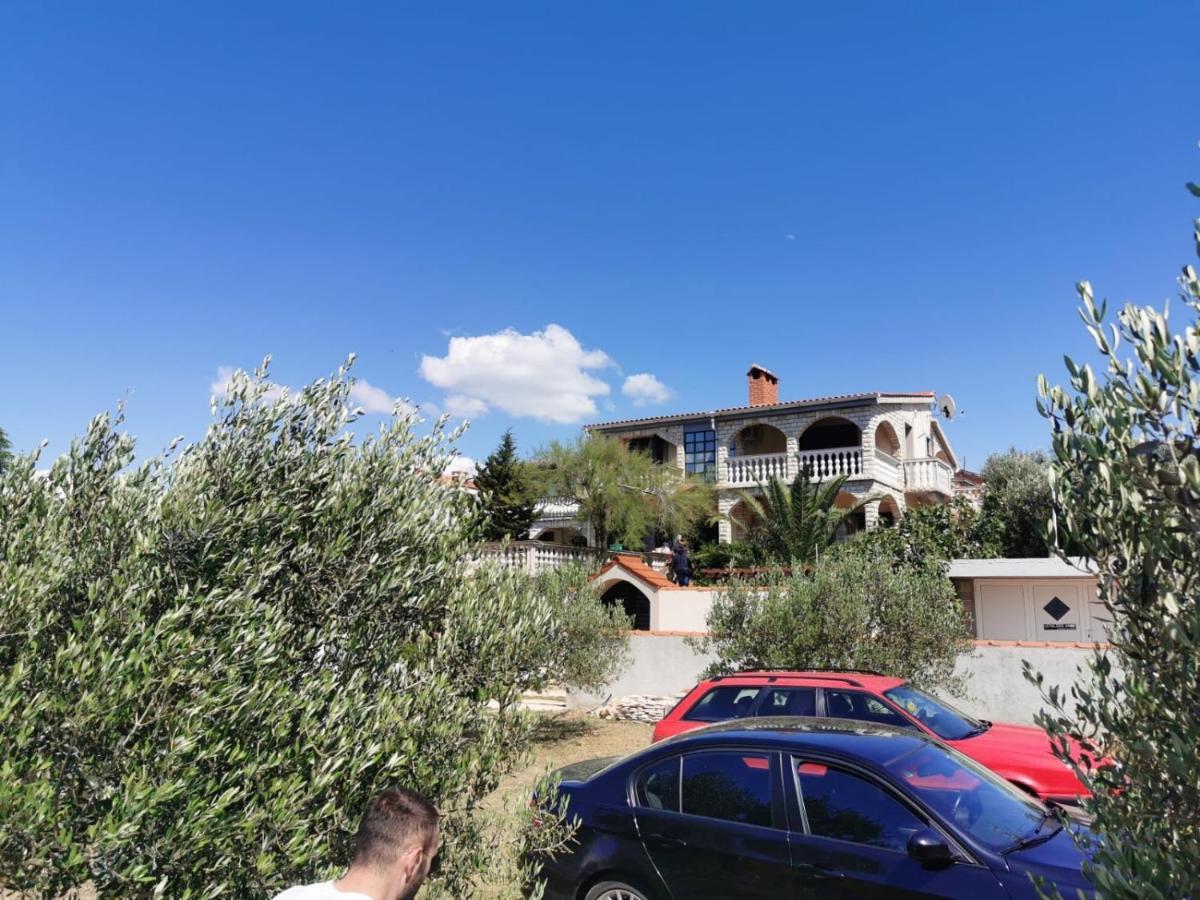 Apartman Ankica Vir Exteriér fotografie